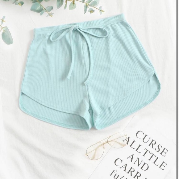 Shorts - Picture 4 of 7